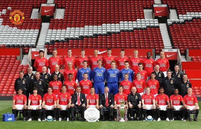 国米尤文争夺曼城后卫阿克！蓝月亮冬窗标价3500万欧（阿克冬窗标价3500万欧，国米与尤文争抢曼城中卫）