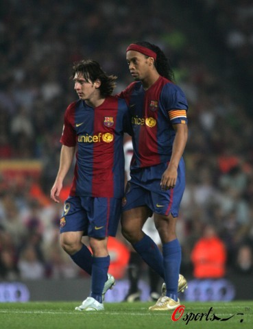 世体：秘鲁检方证实伊涅斯塔与诈骗案无关，名字被拿来博关注（世体：秘鲁检方澄清伊涅斯塔未涉诈骗，其姓名被借机蹭热度）