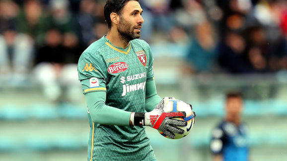 阿尔瓦雷斯连续5场西甲0球0助，近9场联赛仅打入1球（阿尔瓦雷斯西甲连续五场0球0助，近九轮仅入1球）