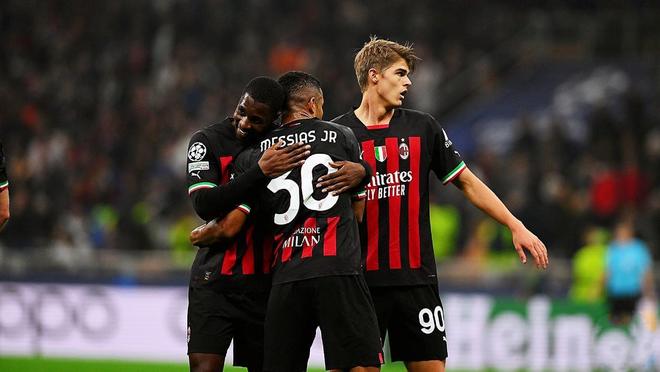 巴萨今年打进169球排队史第五，前四次均是在梅西时代（巴萨本年度轰入169球居队史第5，前四纪录皆为梅西时代）