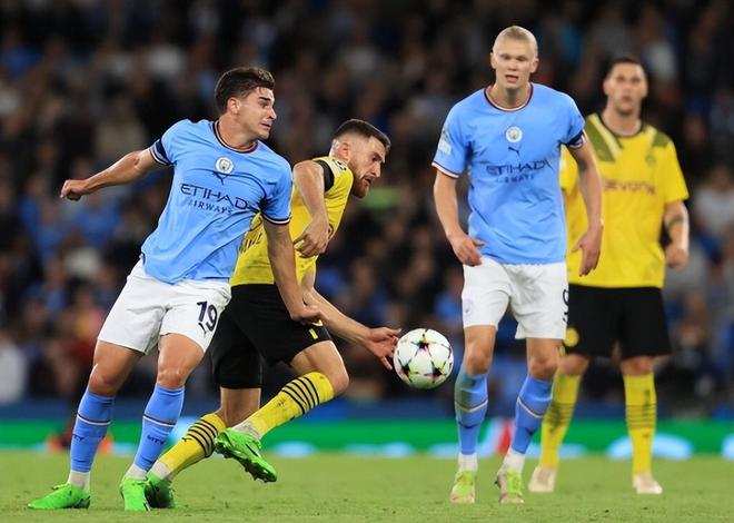 罗体：齐尔克泽愿意加盟罗马，但罗马先租后买报价被曼联拒绝