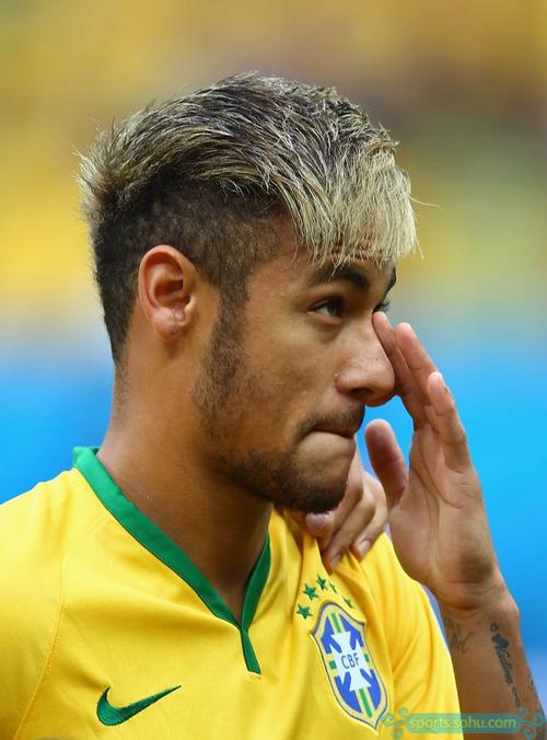 官方：阿尔及利亚中场奥亚尔受伤无缘非洲杯，阿卜戴利入替（阿尔及利亚官方：奥亚尔伤缺非洲杯，阿卜戴利递补入选）