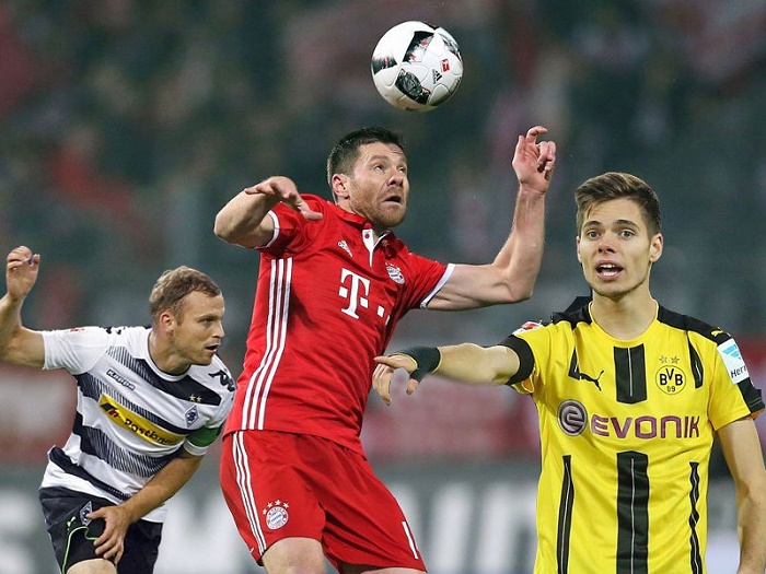 西蒙尼：我们一直在练定位球；现在不考虑前八只考虑奥维耶多（西蒙尼：持续演练定位球；当下不谈前八，只专注奥维耶多）