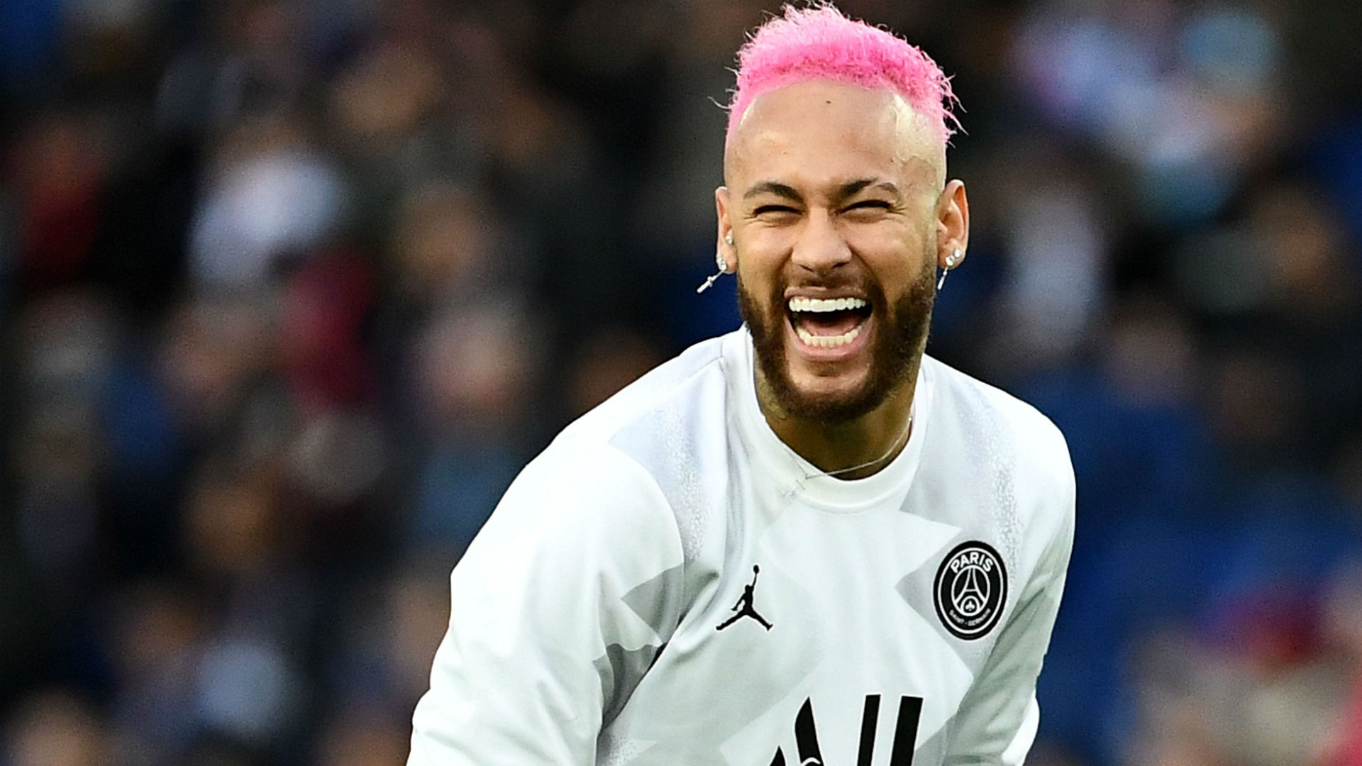 波神：替补出战非我所喜欢但可以理解，这次生病不是旧疾复发