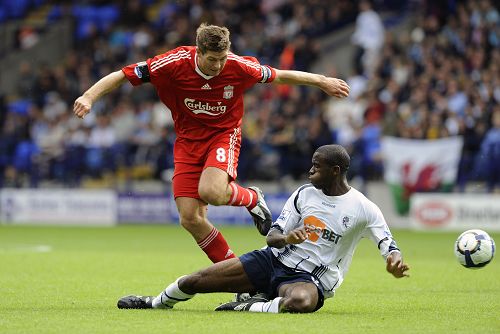 前教练：库普梅纳斯能很好地适应三中卫，斯帕莱蒂非常了解他（前任教头：库普梅纳斯契合三后卫体系，斯帕莱蒂对其了如指掌）