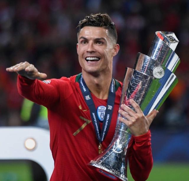 罗体：米兰vs拉齐奥VAR将被停哨；主裁未判点球正确但解释有误