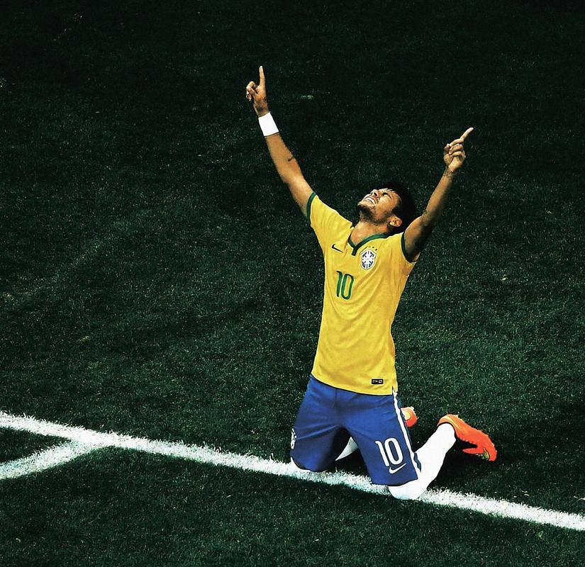 18岁中场奇才成为豪门猎物：皇马巴黎阿森纳下场，6000万估值不低（18岁中场天才成豪门抢手货：皇马、巴黎、阿森纳齐出击，身价约6000万）